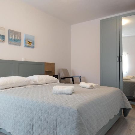 Apartman Catarina เวอร์ซาร์ ภายนอก รูปภาพ