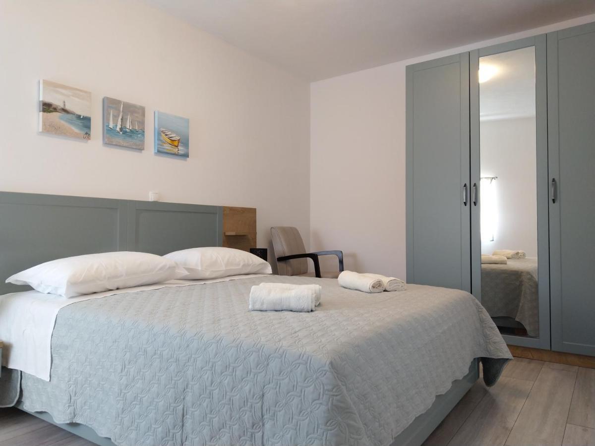 Apartman Catarina เวอร์ซาร์ ภายนอก รูปภาพ